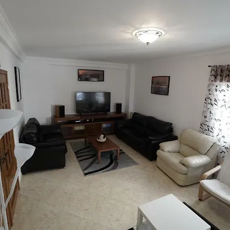 Papoa House Albergue *